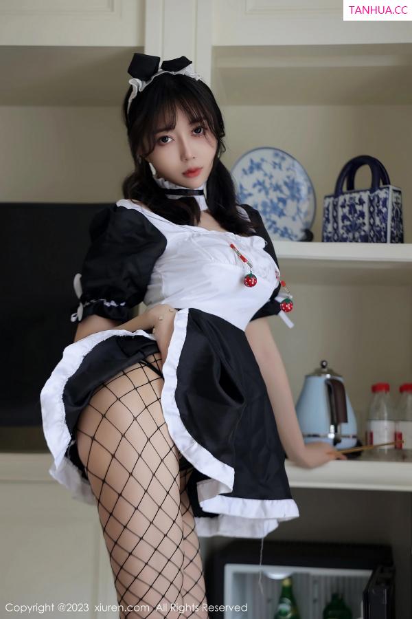 玥儿玥  [XiuRen]高清写真图 2023.08.11 No.7217 玥儿玥er 女仆服美腿第11张图片